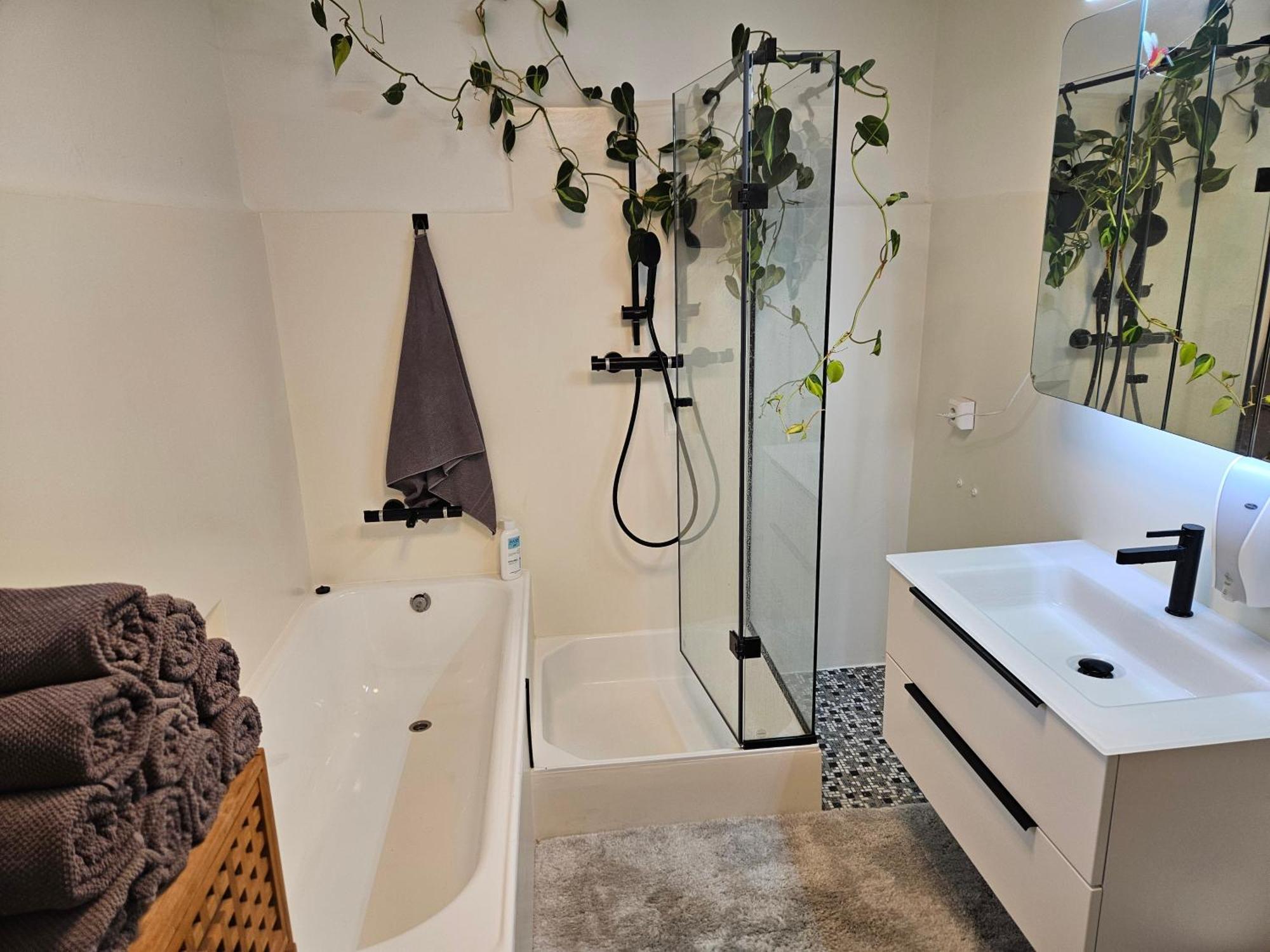 Premium Apartment Mit Privatem Whirlpool, Sauna, Garten سانكت مارتن ام غريم المظهر الخارجي الصورة